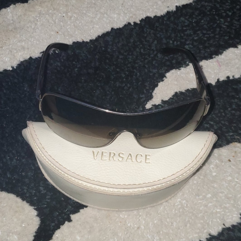 Versace Sunglasses - Picture 2 of 8